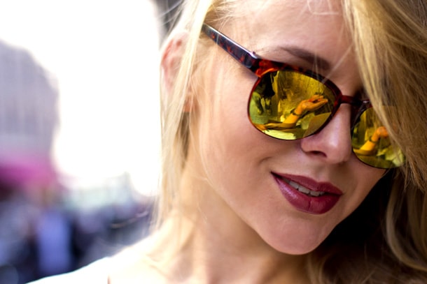 різноманіття окулярів з дзеркальним покриттям