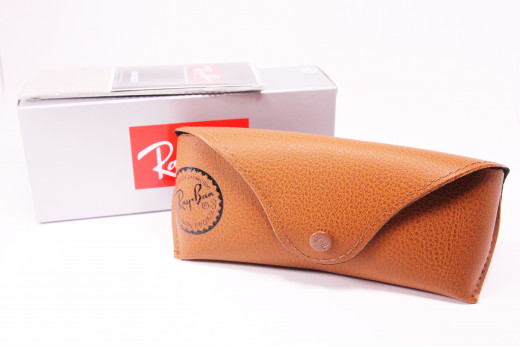 Солнцезащитные очки футляр RB 02