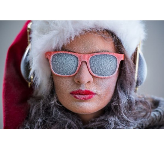 Чому варто носити сонцезахисні окуляри взимку?