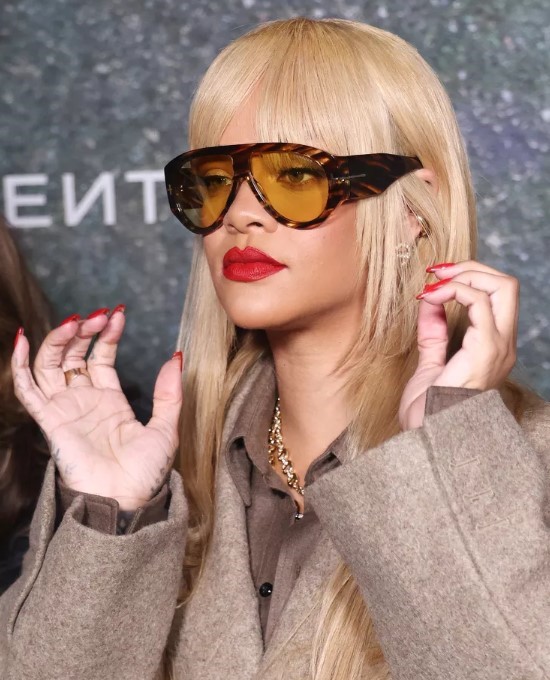 модні окуляри 2025 - тренди, фото, знаменитості